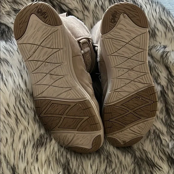 Ryka Tan Winter Rain Boots with Fleece Lining - Picture 4 of 5